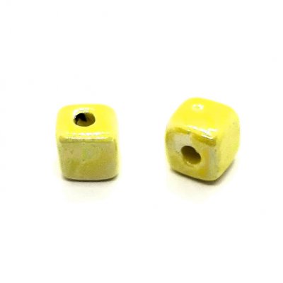 DQ-kraal-keramiek-vierkant-geel-glans-7mm