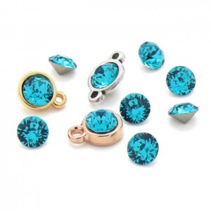 Swarovski Puntsteen SS12 Blue Zircon